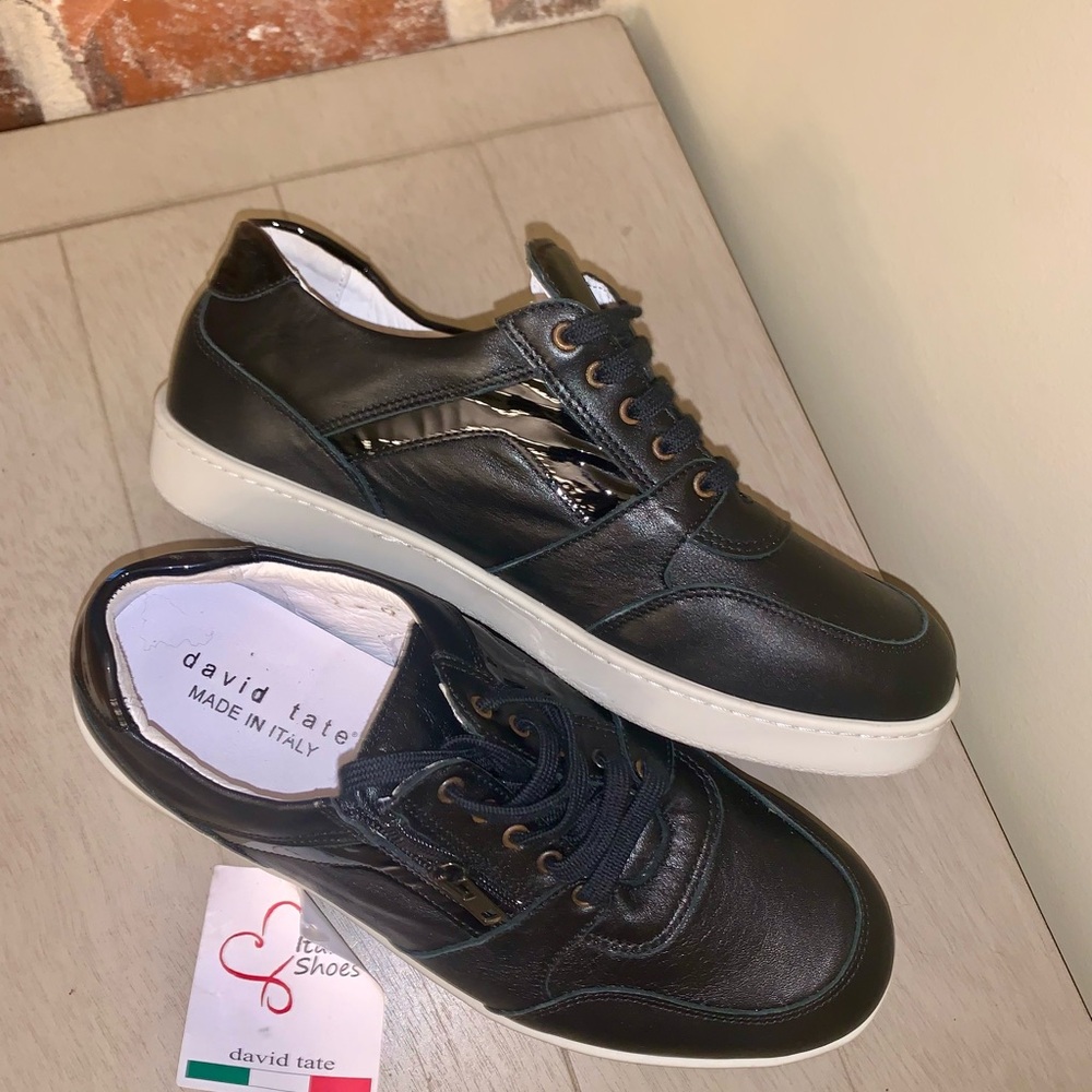 David Tate Women’s Black Leather Sneakers